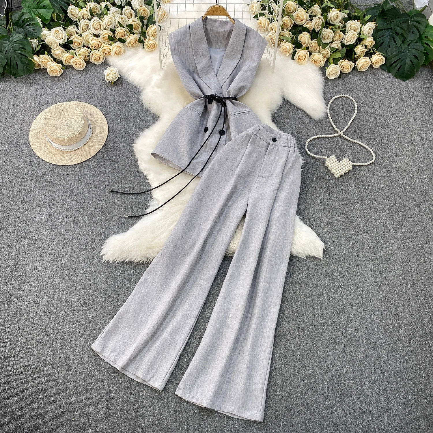 Casual 2 Piece Set for Women V-Neck Sleeveless Tunic Top And High Waist Slim Suit Clothing Wholesale