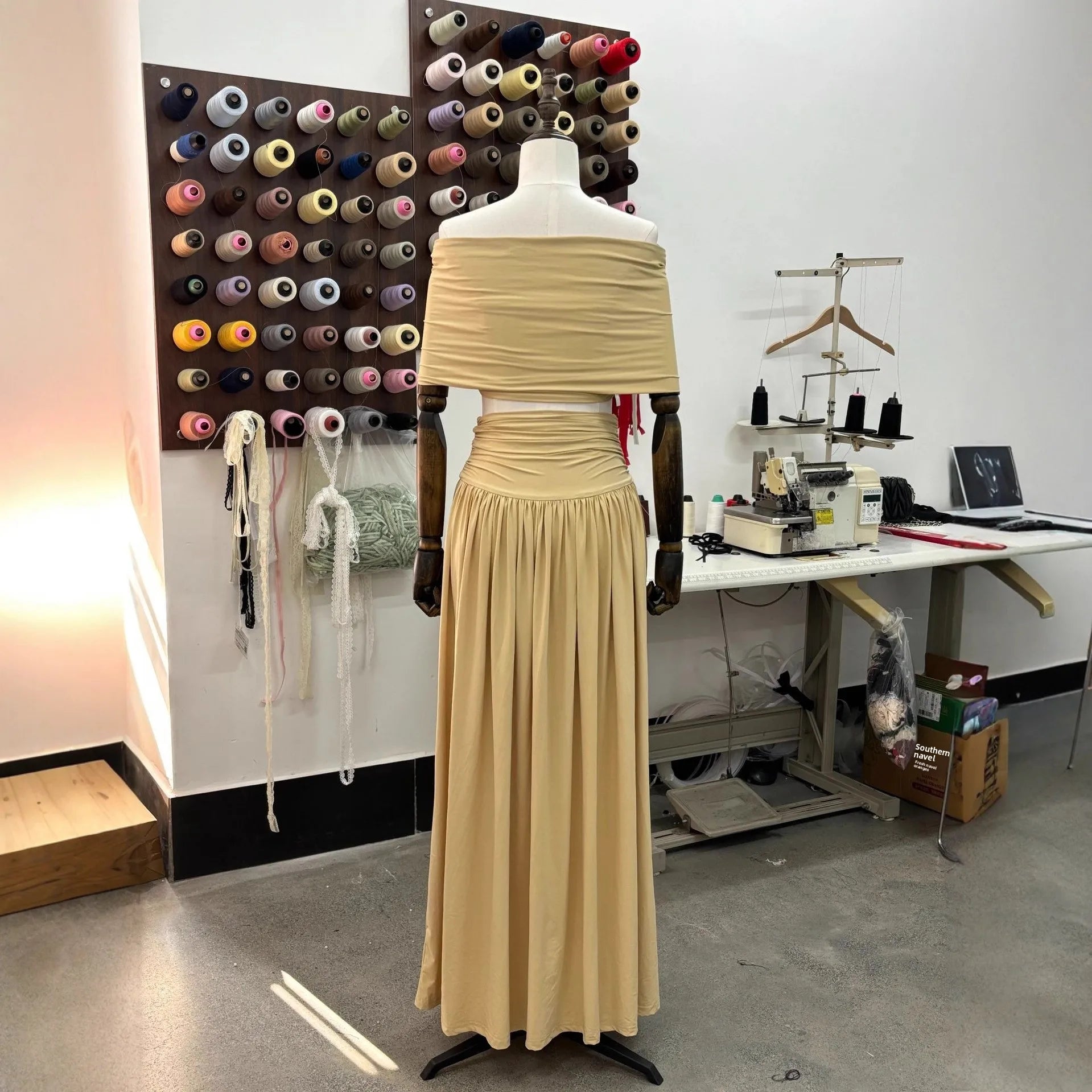 Cross-Border Winter Sexy Strapless Short Crop Top & Loose Fit Low-Waist Solid Long Skirt Set Spliced Design Women's Clothing