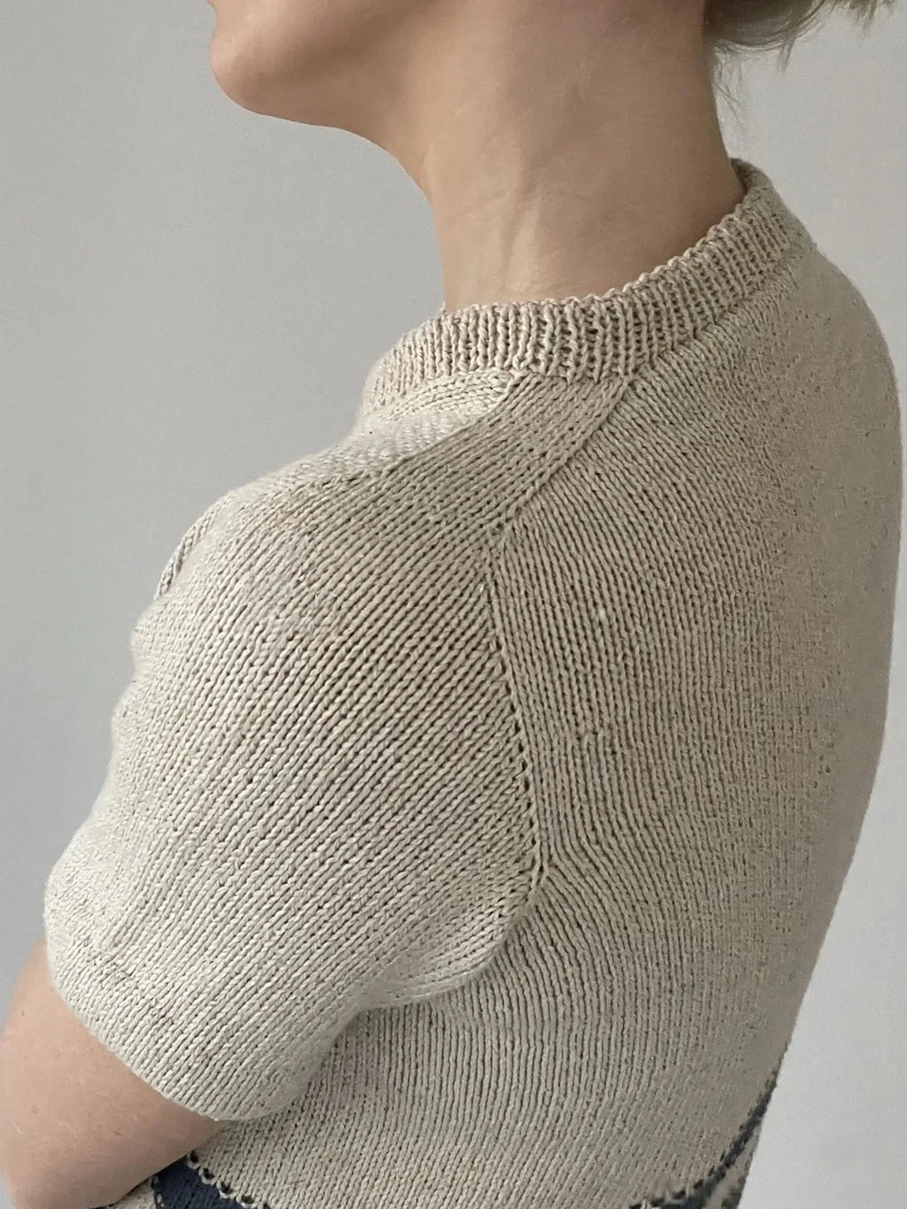 Women's Clothing - New Fashionable Casual Round Neck Intercolor Contrast Stripe Knitted Short Sleeve Gift
